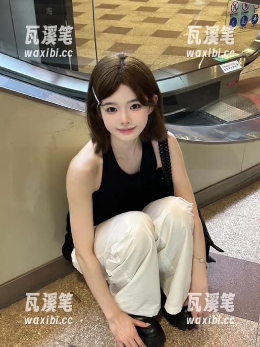 17c吃瓜 最新爆料风暴,17c吃瓜让你轻松‘烤’瓜,吃到停不下来!