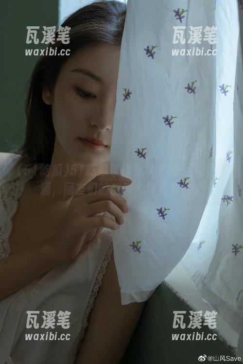 51吃瓜带你登录后校园暗潮汹涌，网友们的创意大赛快开始了