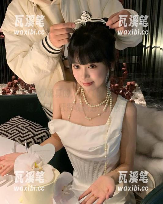 说真的，“718sx”上的瓜太迷人了，赶紧收藏起来慢慢品味