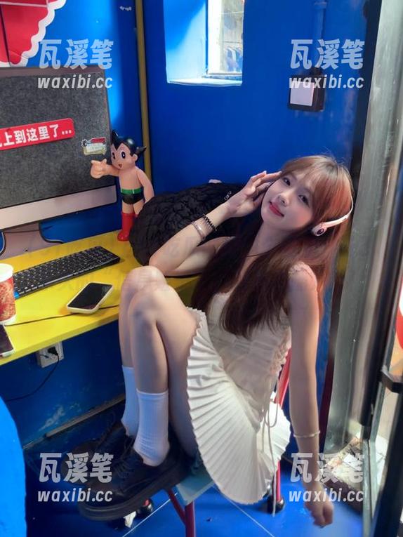 上91吃瓜网址一个晚上，成了永久的“信息贩子”，到处传播八卦！