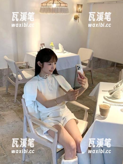 hl155 哎哟,hl155.ccm黑料怎么又被下载了?这波瓜我吃定了!