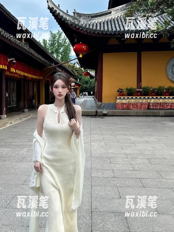 www.17 看“www.17.ccm”app上的八卦,我的内心已经开始云游四海了。