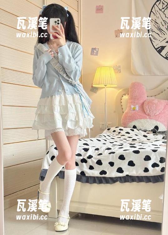 谈恋爱还是看zztt155.ccm网站的黑料，后者更有戏剧性！