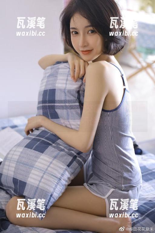 欲望与隐私的交错，观看吃瓜网的爆料，心里忍不住小期待。