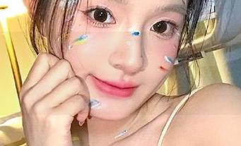 吃瓜网苹果版：军训晚会上的“高手”，你我心里都有数