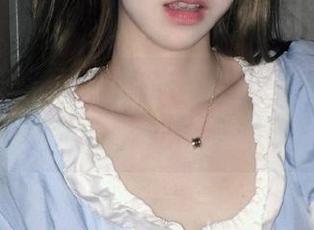 西瓜一口咬，观看吃瓜网18hs，再来点自拍，各种样式都来点～