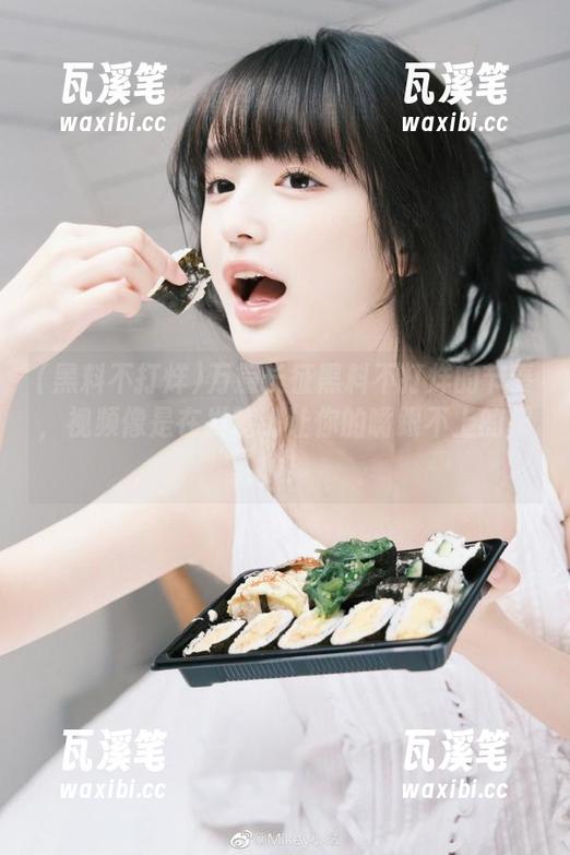 黑料不打烊 万篇长征黑料不打烊的节奏,视频像是在发糖,让你的嘴跟不上的那种!