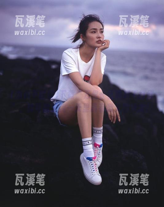 下载“万里长征黑料不打烊”，这可能是我一天里最有意义的决定！