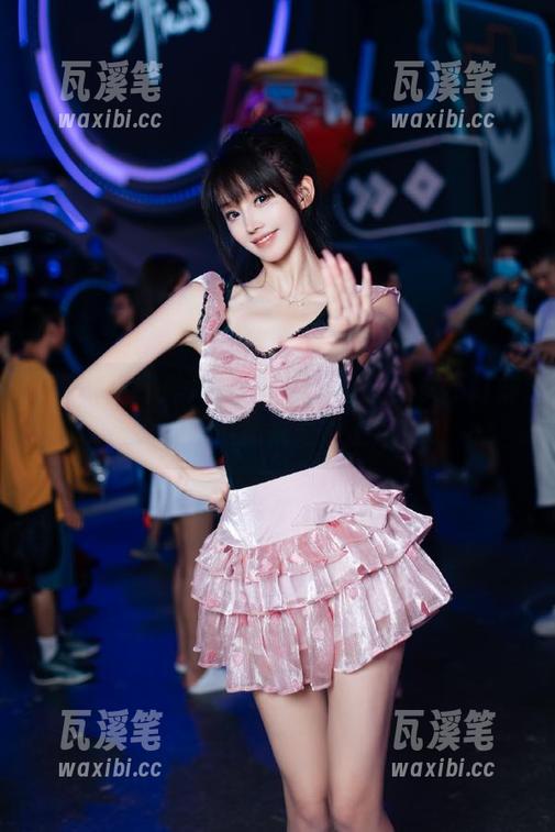轻松一刻：踏入黑料不打烊入口，瓜就来送货上门！