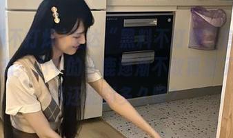 直达“黑料不打烊”官网最新动态，心中的小鹿逐渐不敢再撞了，这锅还能翻多久呢？