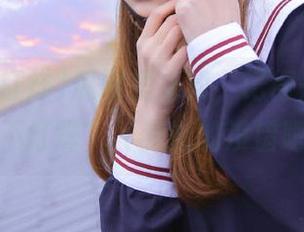 瓜田里嬉戏，记得去链接“黑料不打烊”（我说的没错吧？）