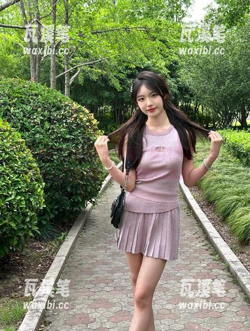 不懂就问，黑料不打烊app最新入口在哪？我这颗吃瓜心好急啊！