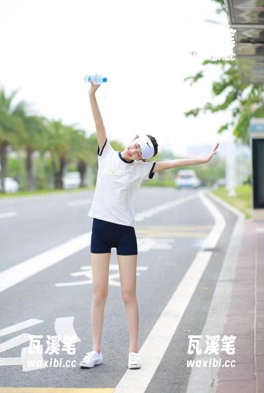 “黑料正能量fuli6.sk”一声更新，神秘莫测的互动让我心痒，脑海里飞速展开了剧本！