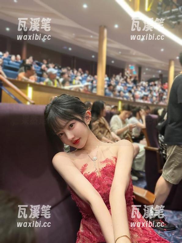 黑料社区网页版和ios的结合，果然是个奇妙的旅程，不停在蟹民和展博间兜圈！